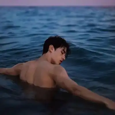 雍恨云
